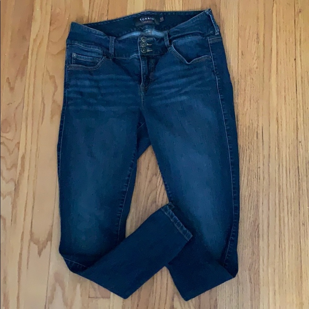 Torrid Premium Medium Wash Jegging
